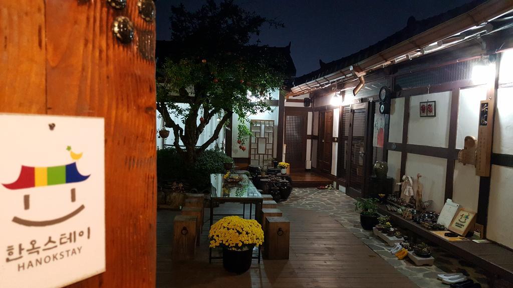Inyeon Hanok Guesthouse Jeonju Exterior photo