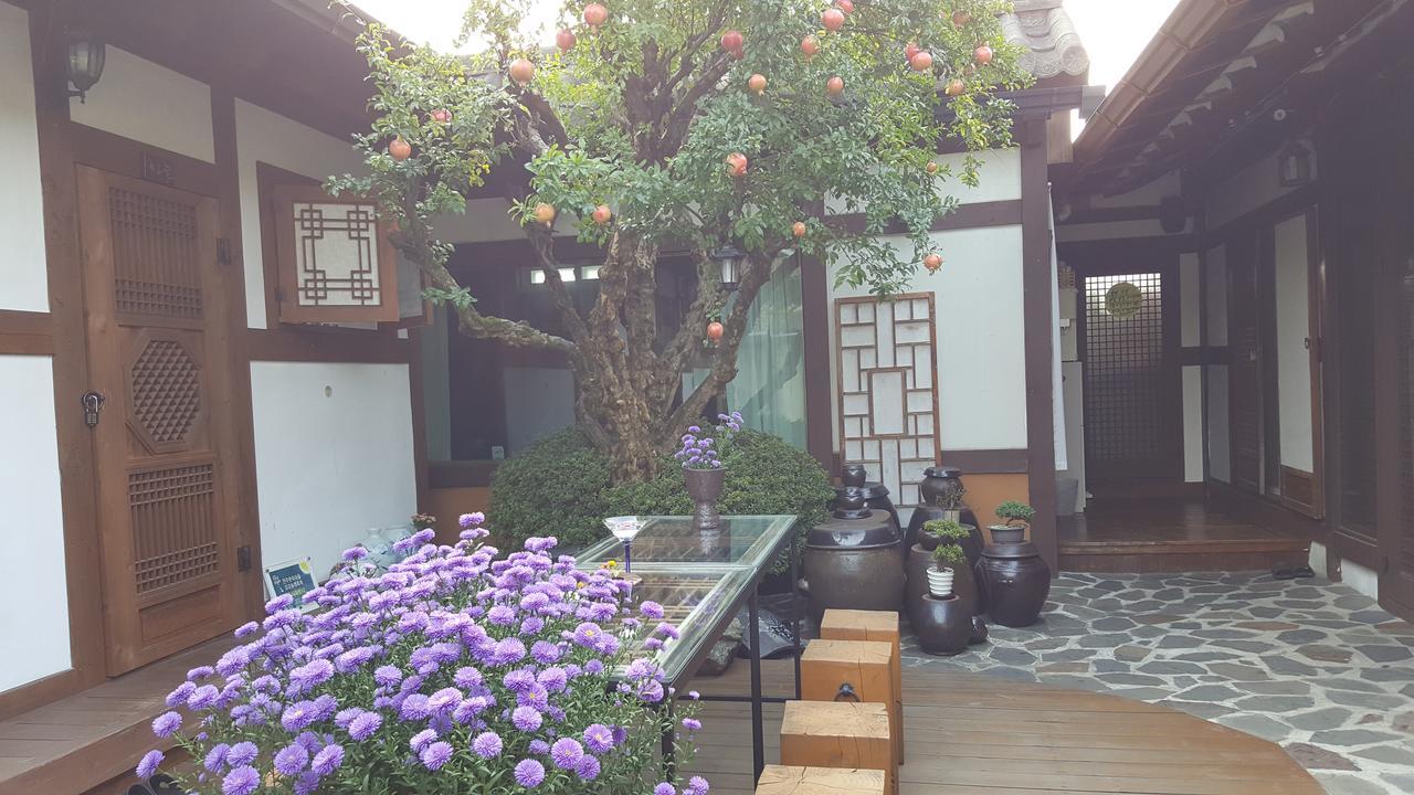 Inyeon Hanok Guesthouse Jeonju Exterior photo