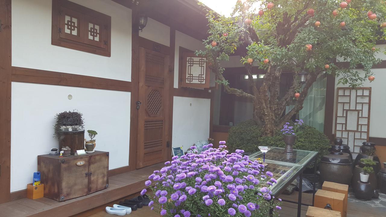 Inyeon Hanok Guesthouse Jeonju Exterior photo